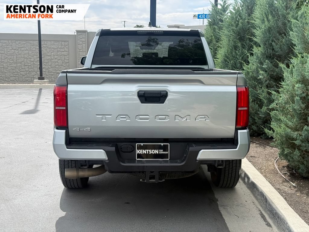 Used 2025 Toyota Tacoma SR5 AWD/4WD image 6