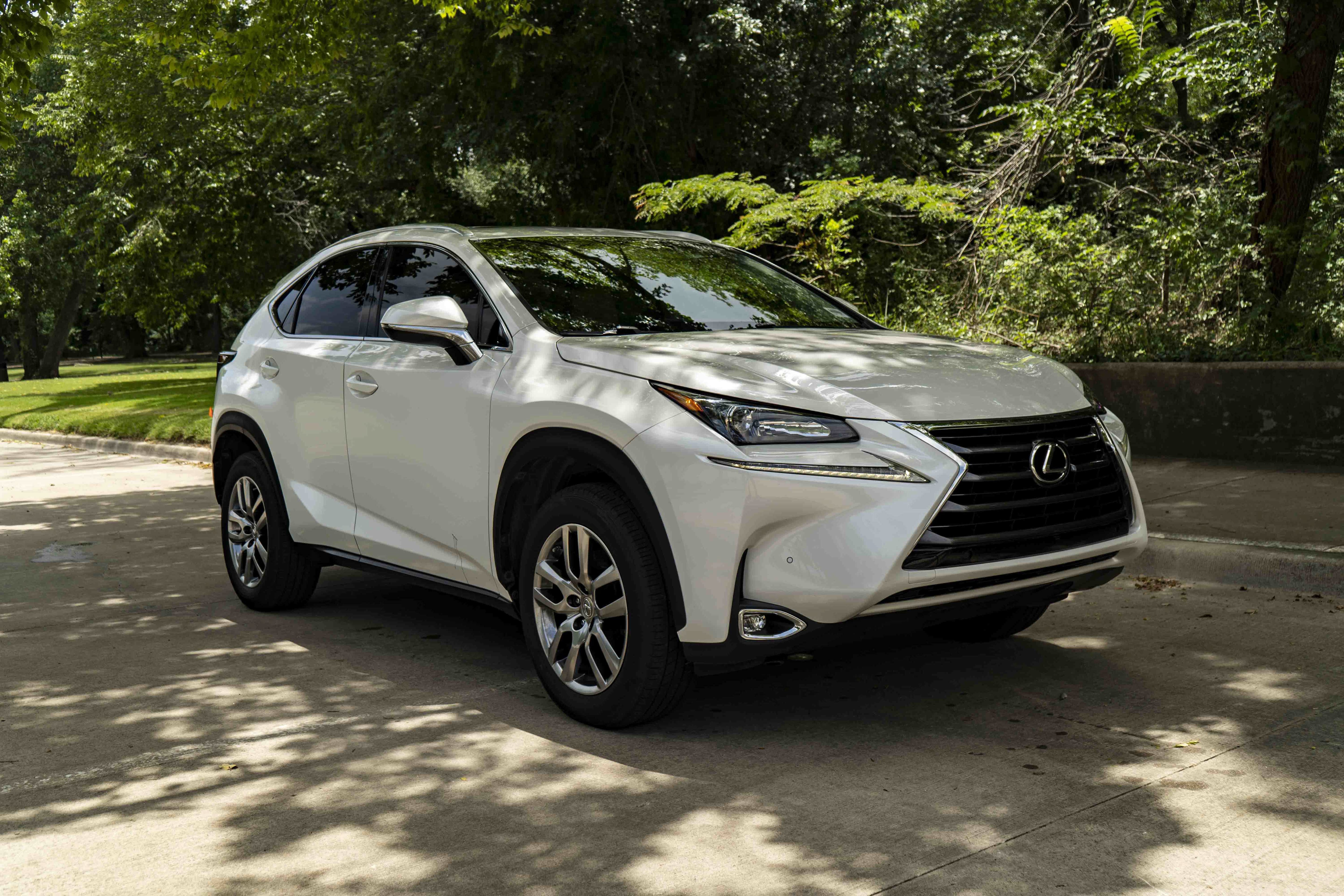 Used 2016 Lexus NX 200t FWD w/ Premium Package image 2