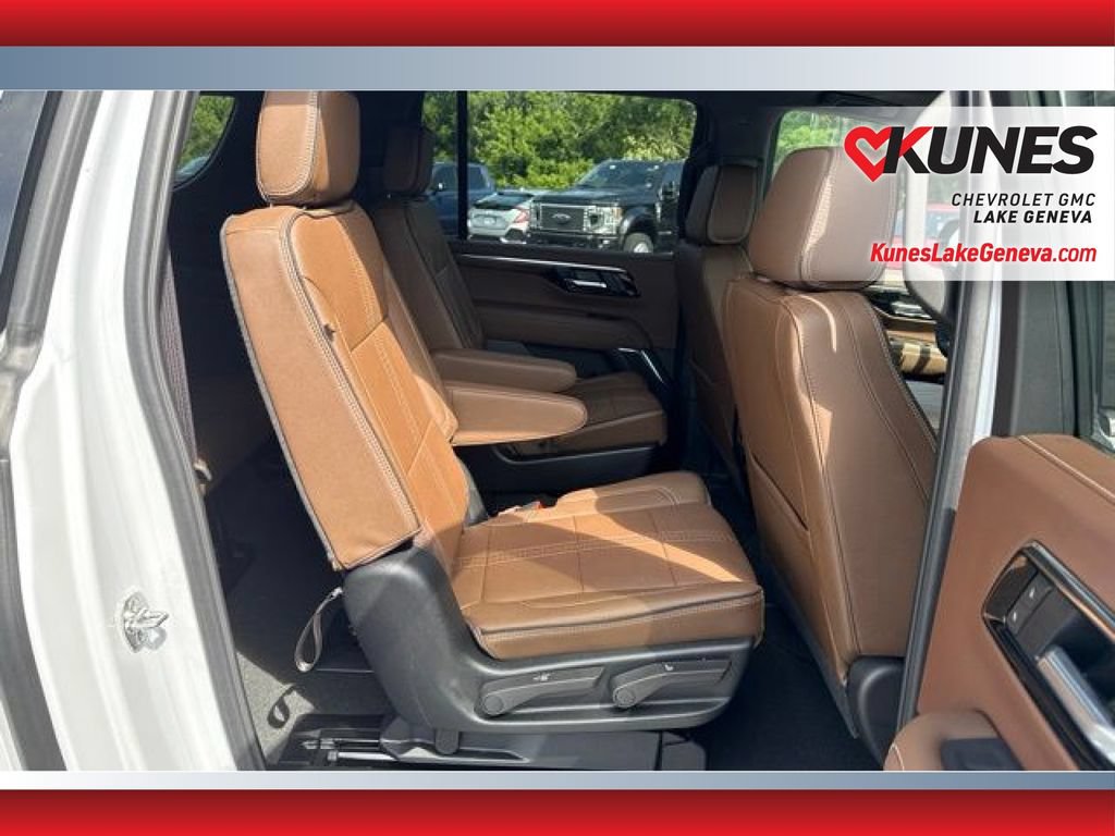 New 2026 Chevrolet Suburban High Country w/ Sun And Tow Package AWD/4WD image 20