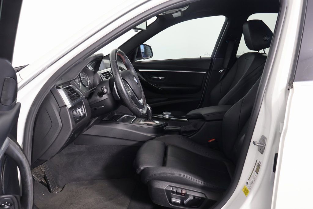 Used 2017 BMW 330i Sedan image 10