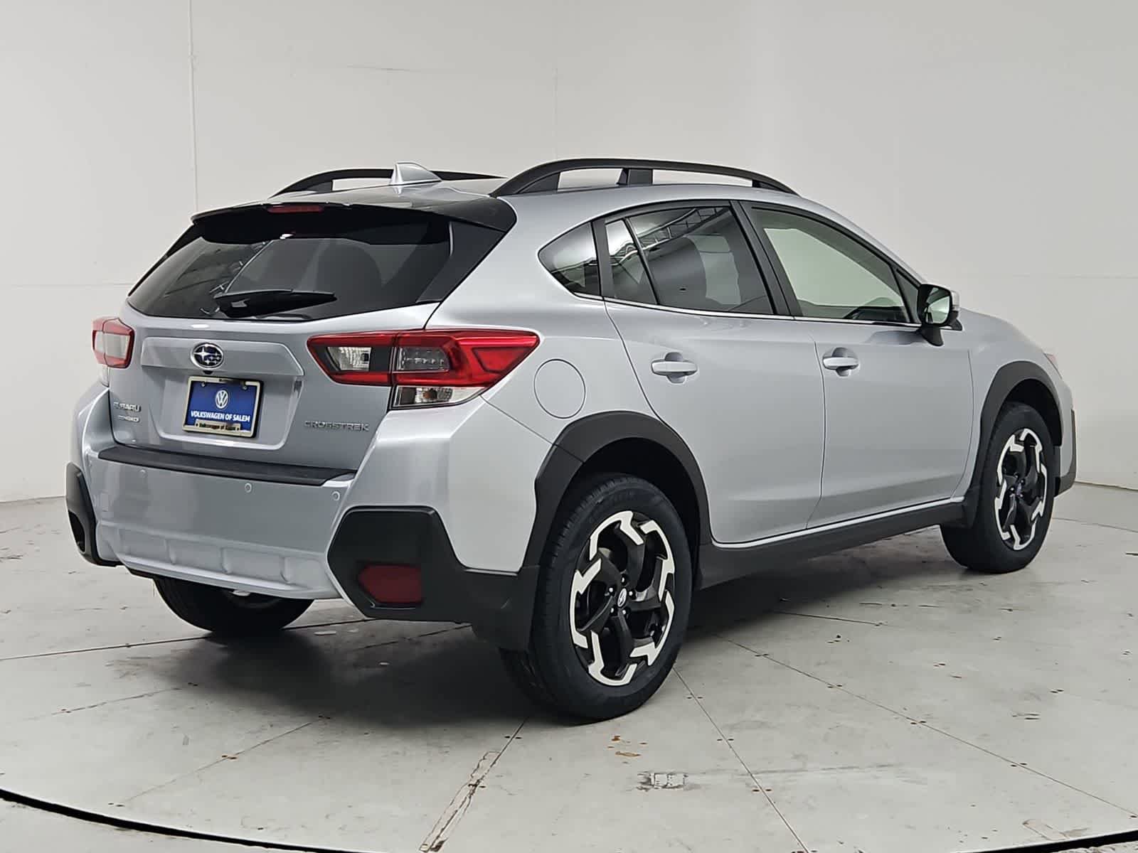 Used 2022 Subaru Crosstrek 2.5i Limited w/ Moonroof Package 2 AWD/4WD image 6