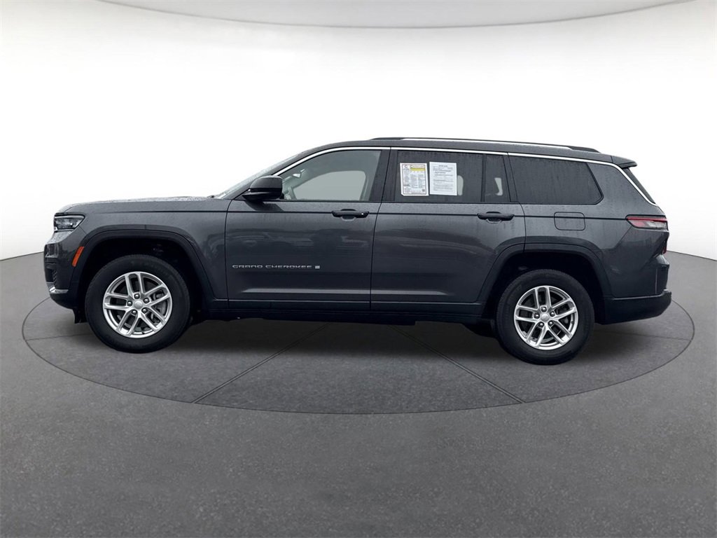 Used 2022 Jeep Grand Cherokee L Laredo w/ Luxury Tech Group I image 2