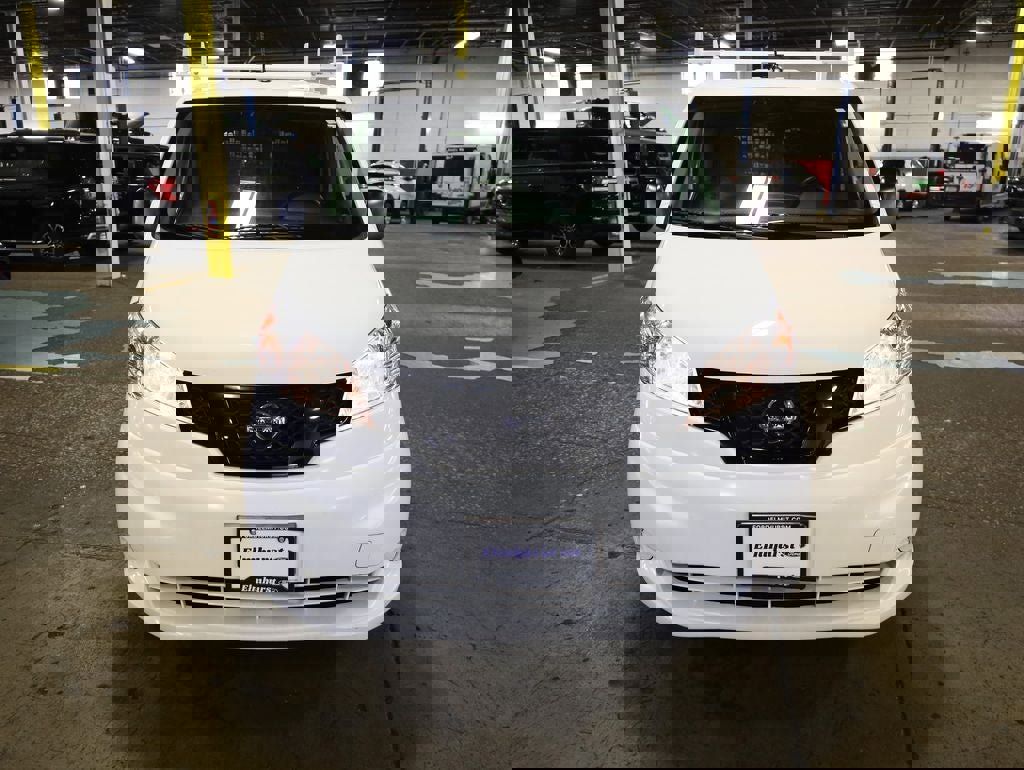 Used 2021 Nissan NV200 S w/ Back Door Glass Package image 2
