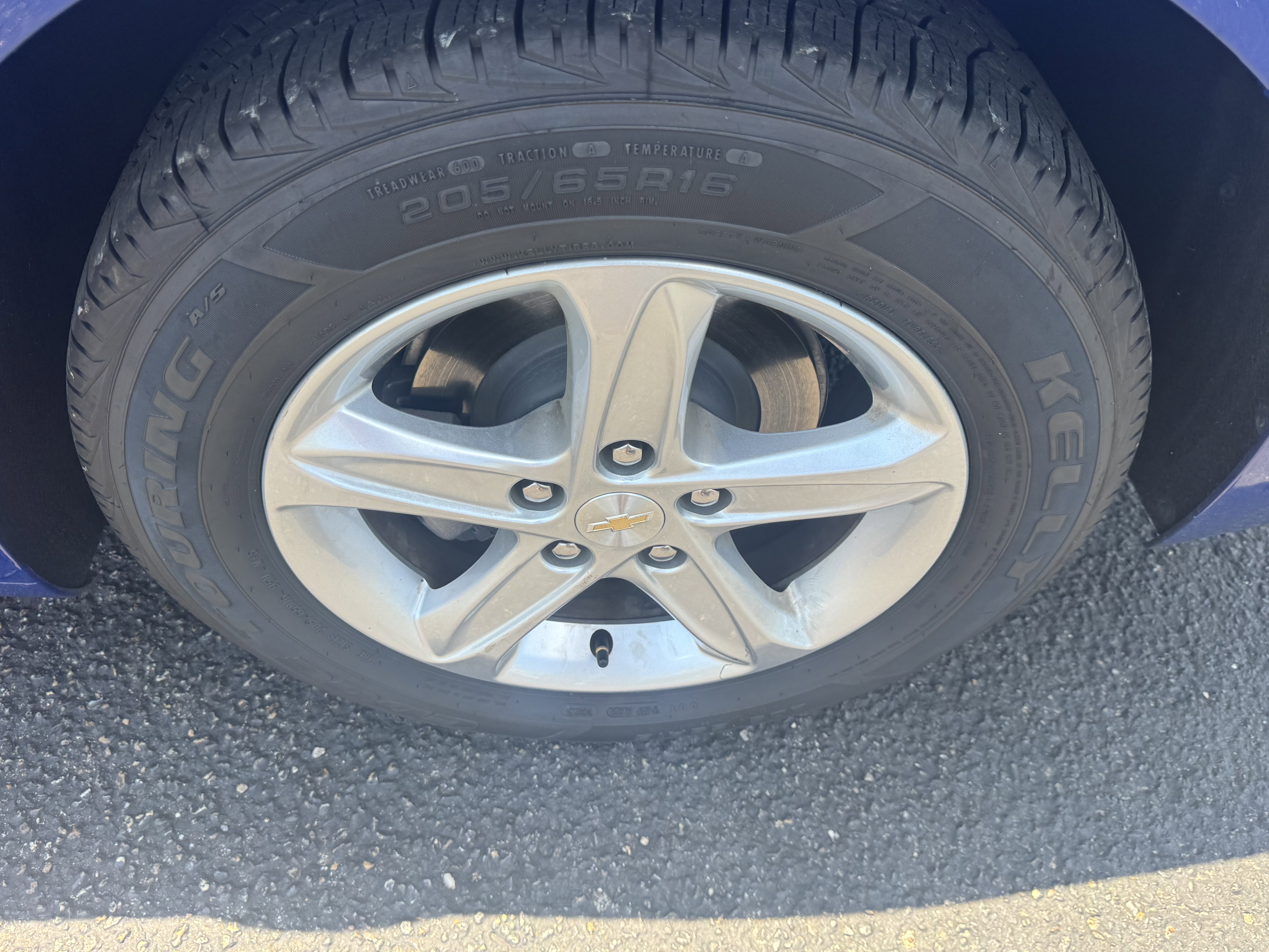 Used 2023 Chevrolet Malibu LT image 9