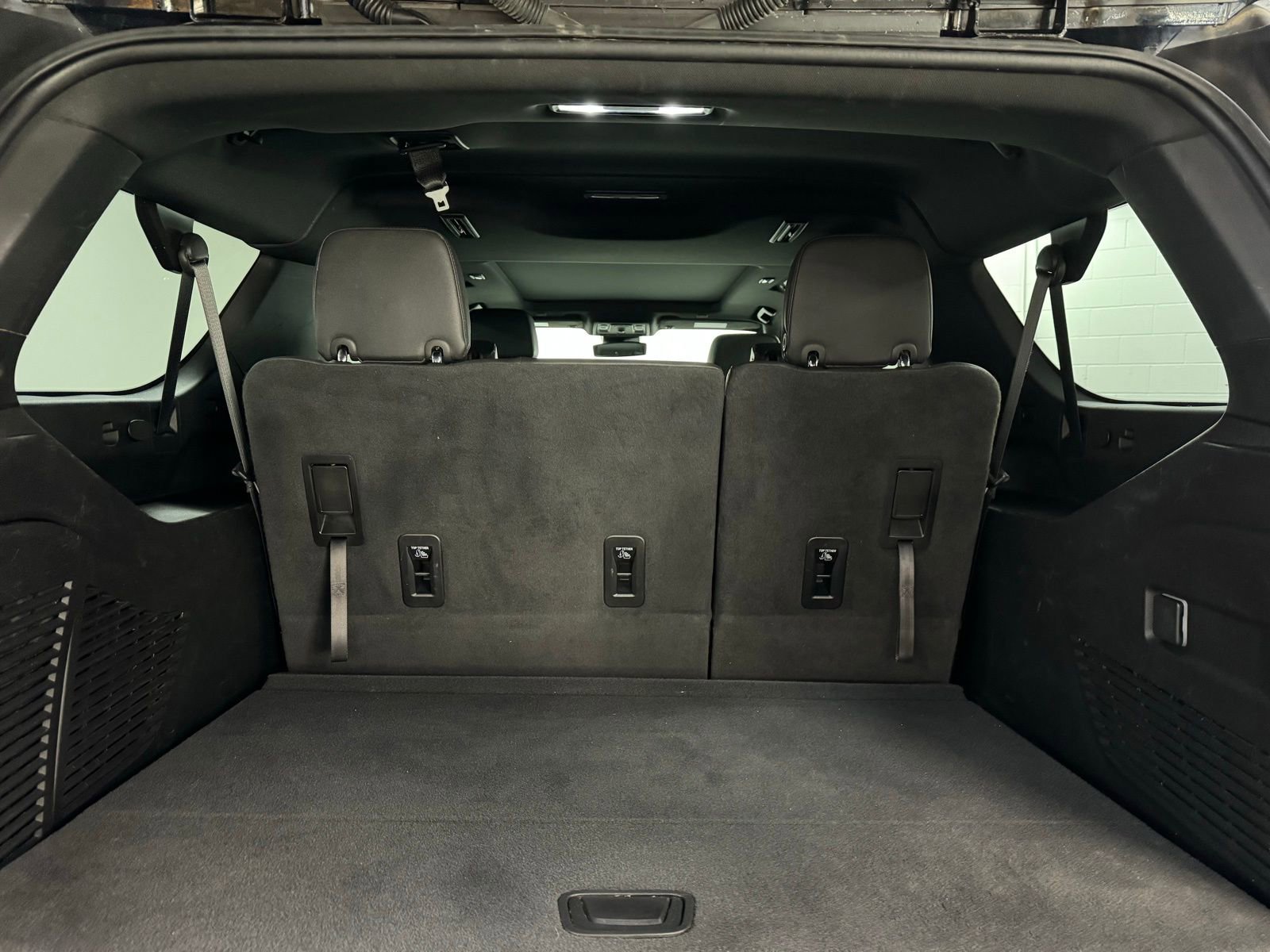 Used 2023 Chevrolet Suburban RST image 33