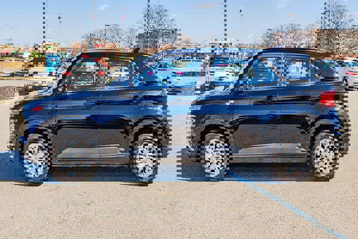 Used 2022 Hyundai Venue SE image 5