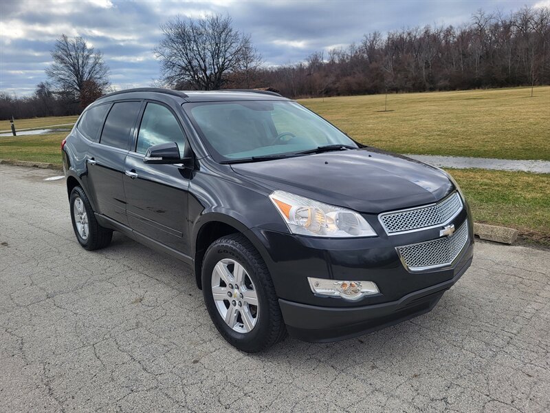 Used 2012 Chevrolet Traverse LT FWD image 5