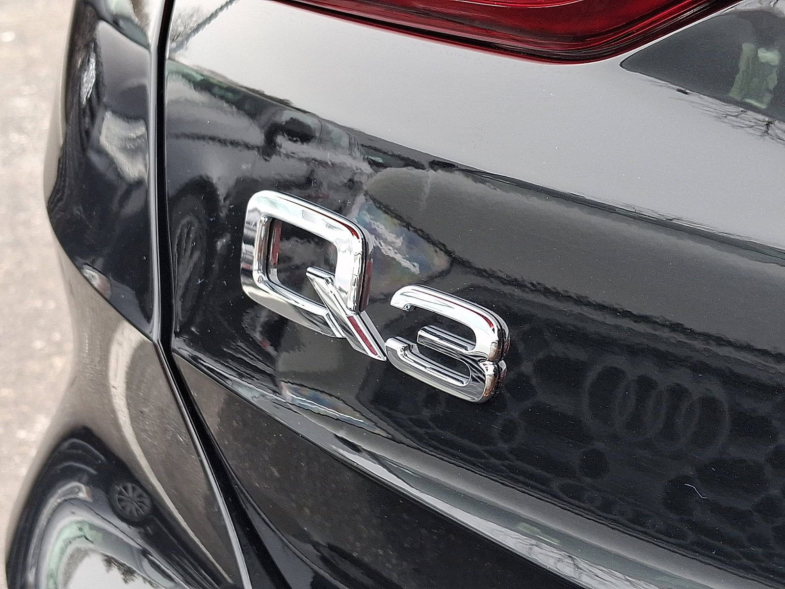 Certified 2025 Audi Q3 2.0T Premium Plus w/ Premium Plus Package AWD/4WD image 31
