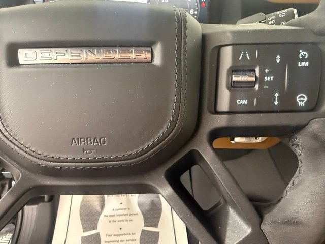 Used 2024 Land Rover Defender 90 V8 AWD/4WD image 41