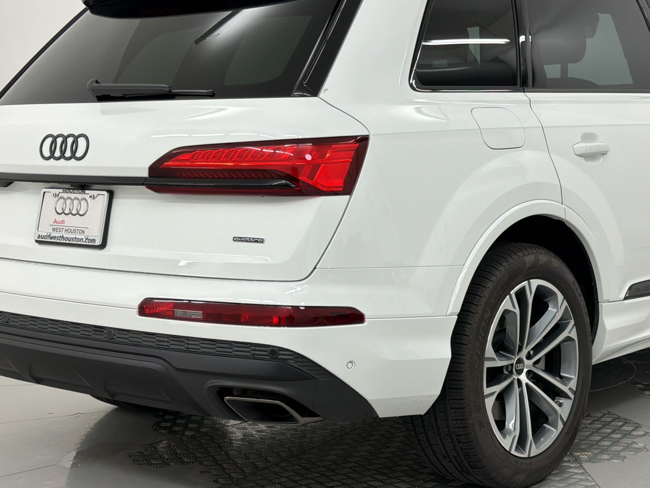 Certified 2026 Audi Q7 3.0T Premium w/ Convenience Plus Package AWD/4WD image 24
