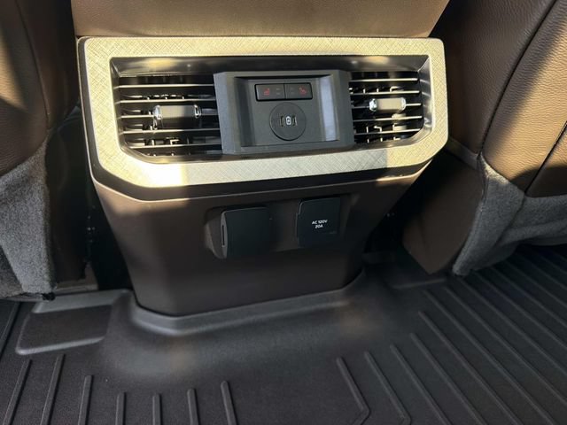 Certified 2024 Ford F250 King Ranch w/ FX4 Off-Road Package AWD/4WD image 20