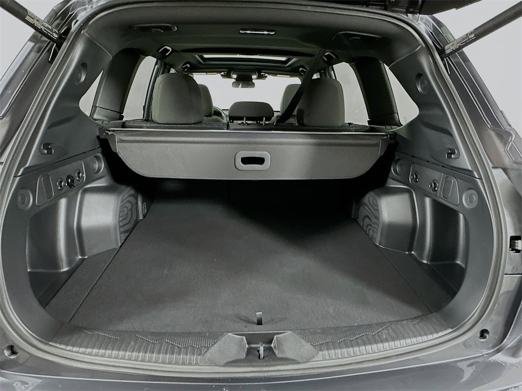 Used 2025 Subaru Forester Premium image 12