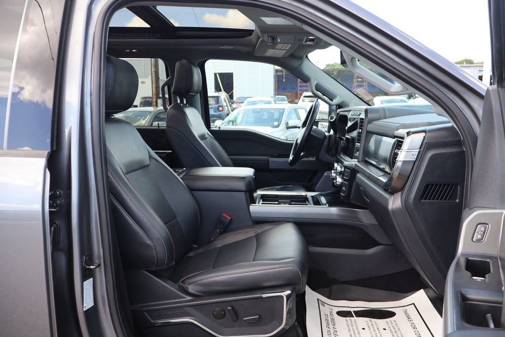Used 2023 Ford F450 Lariat w/ Lariat Ultimate Package AWD/4WD image 25