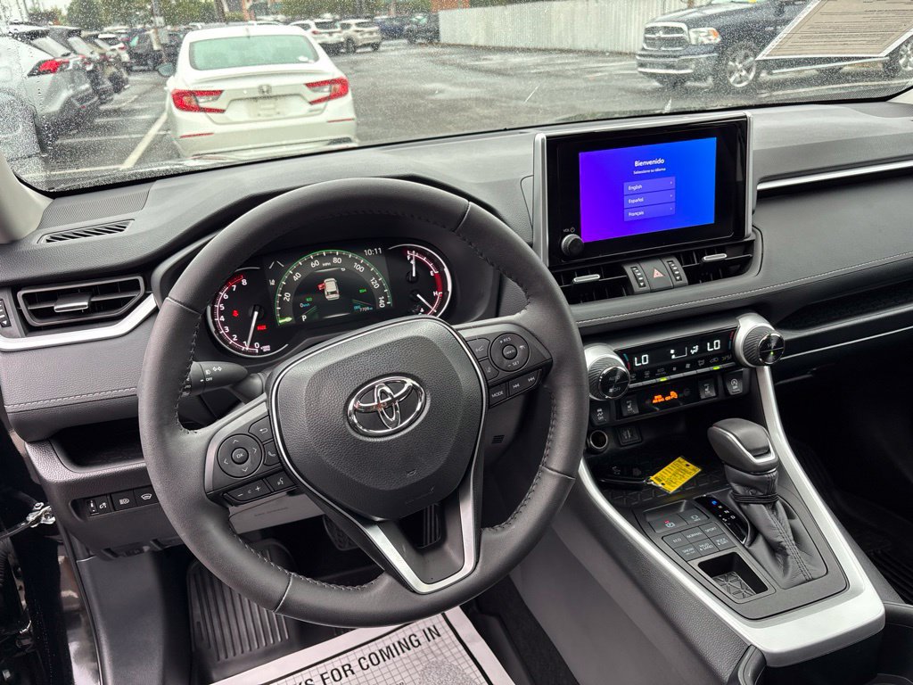 Used 2025 Toyota RAV4 XLE Premium AWD/4WD image 23
