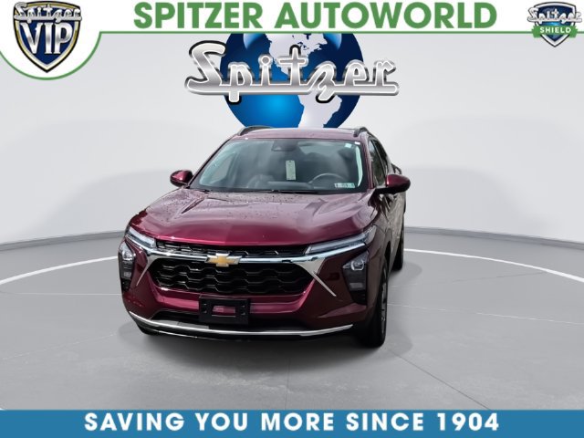 Used 2025 Chevrolet Trax LT FWD image 6