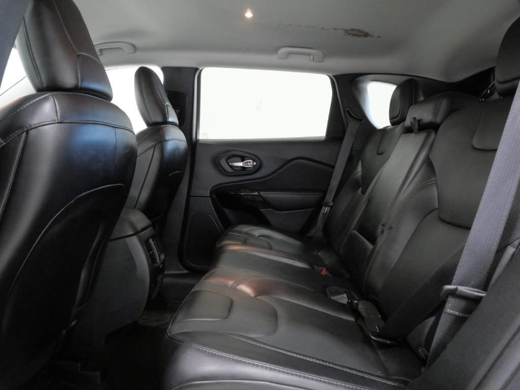 Used 2023 Jeep Cherokee Altitude Lux AWD/4WD image 24