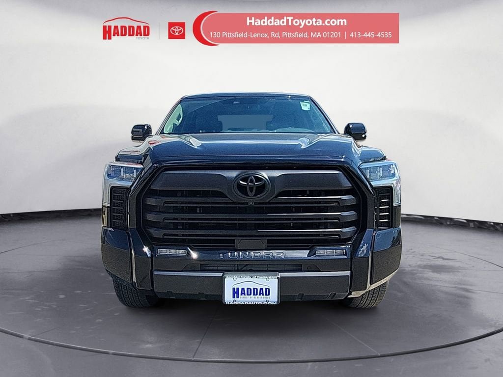 Used 2024 Toyota Tundra Limited AWD/4WD image 9