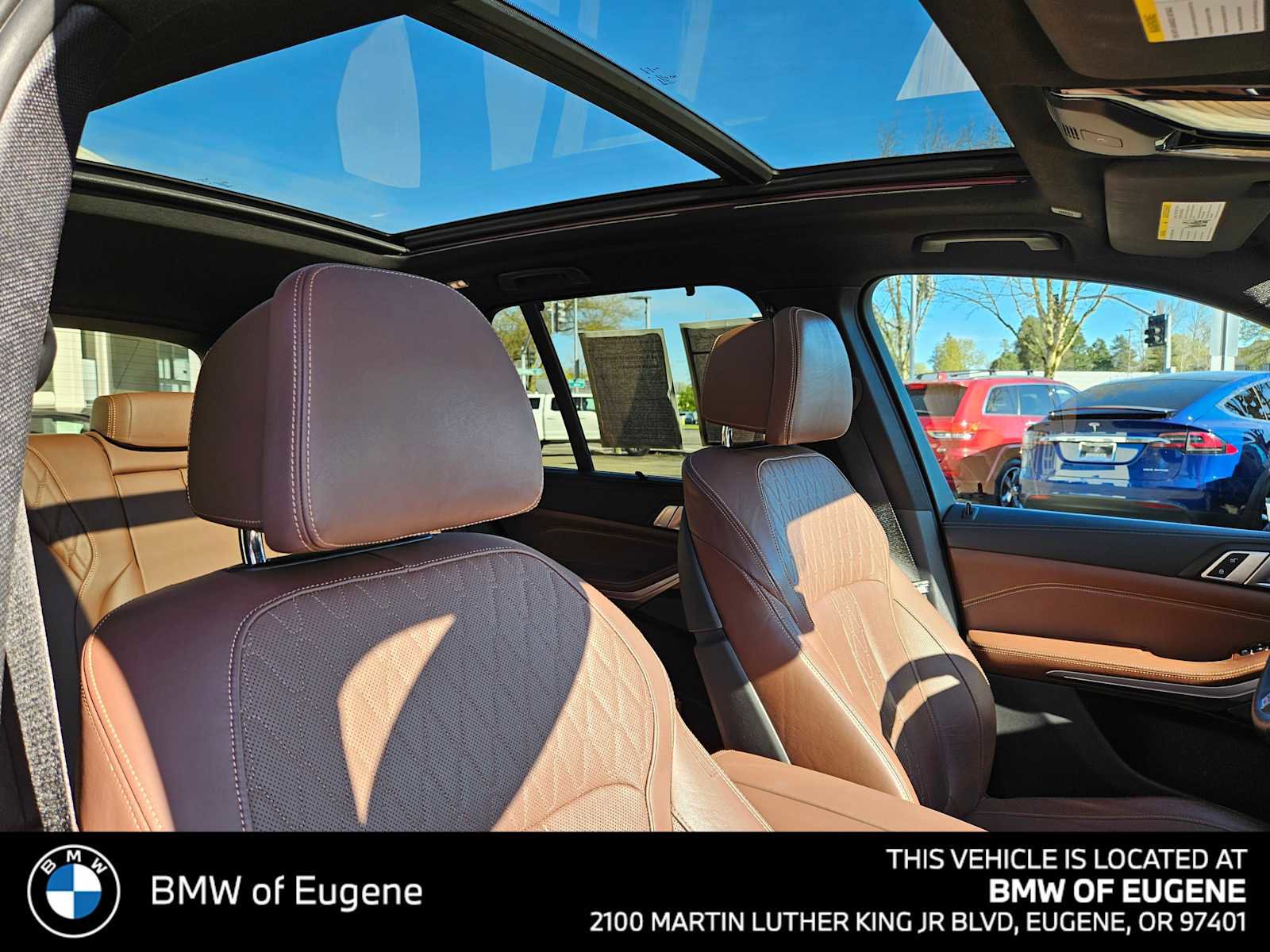 Used 2020 BMW X5 M50i image 13