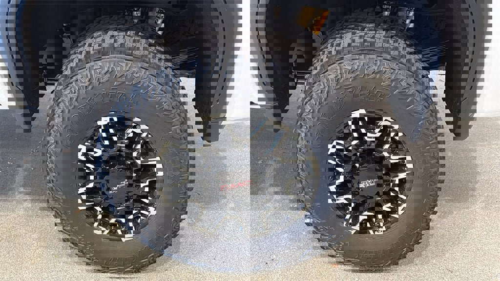 New 2026 GMC Sierra 2500 AT4X image 10