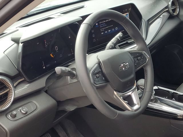 Used 2024 Chevrolet Trax ACTIV w/ Sunroof Package FWD image 8