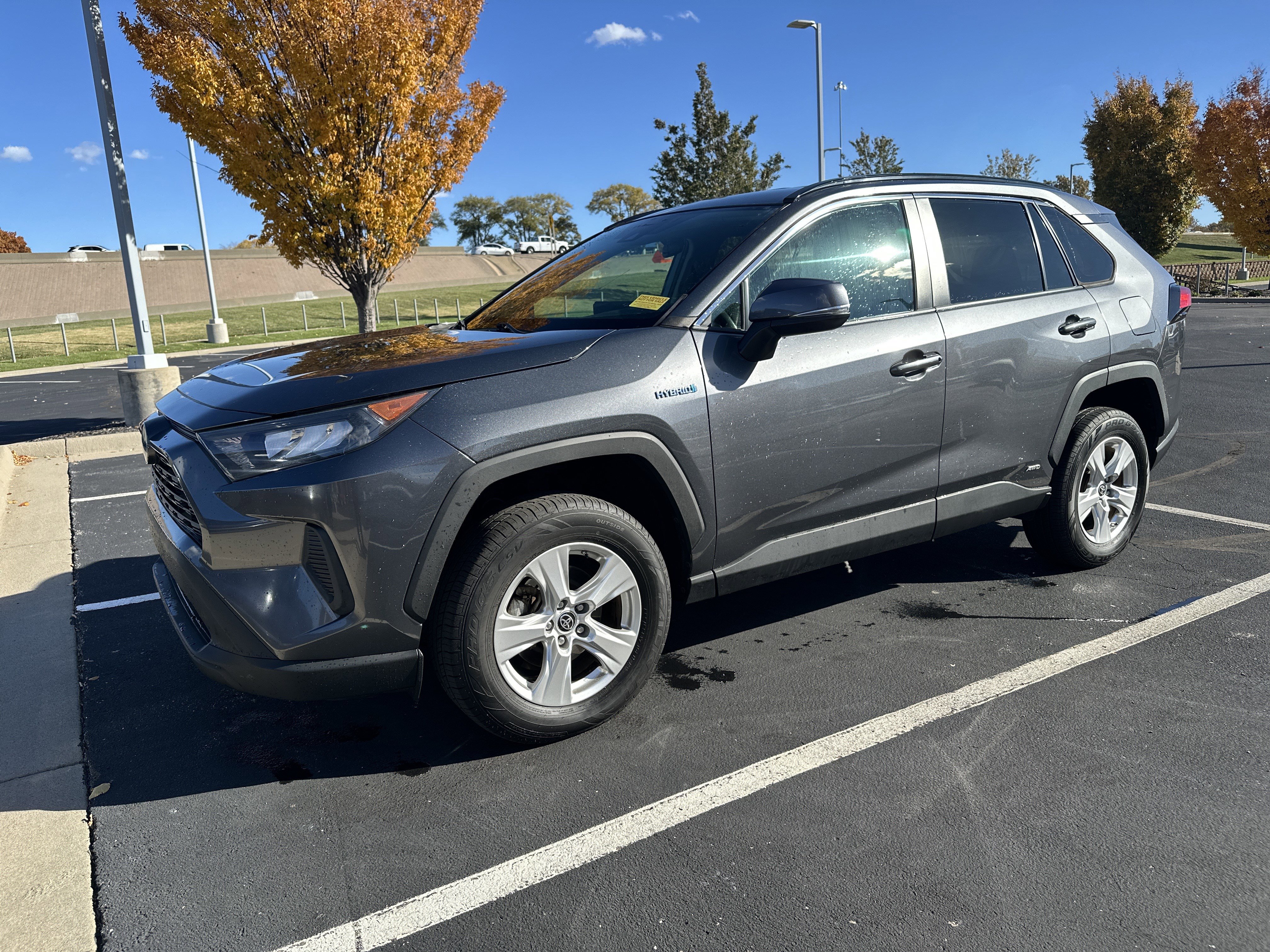 Certified 2021 Toyota RAV4 LE image 5