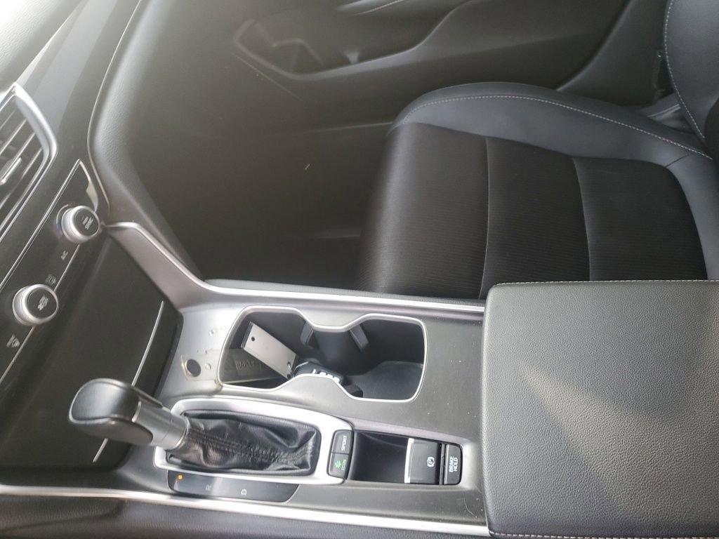 Used 2020 Honda Accord Sport image 23