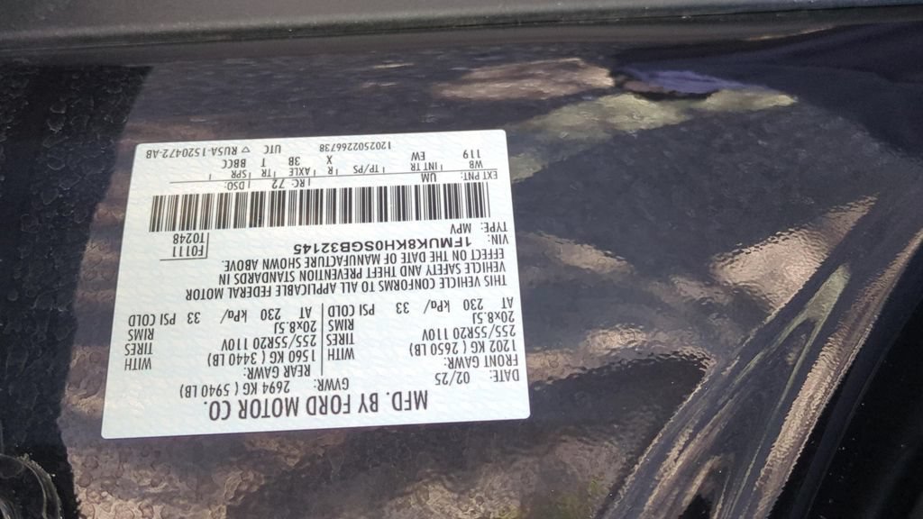 Used 2025 Ford Explorer ST-Line AWD/4WD image 25