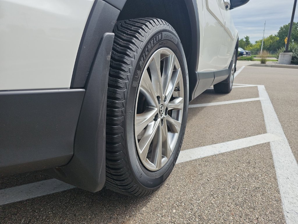 Used 2017 Toyota RAV4 Limited w/ All Weather Liner Package AWD/4WD image 38