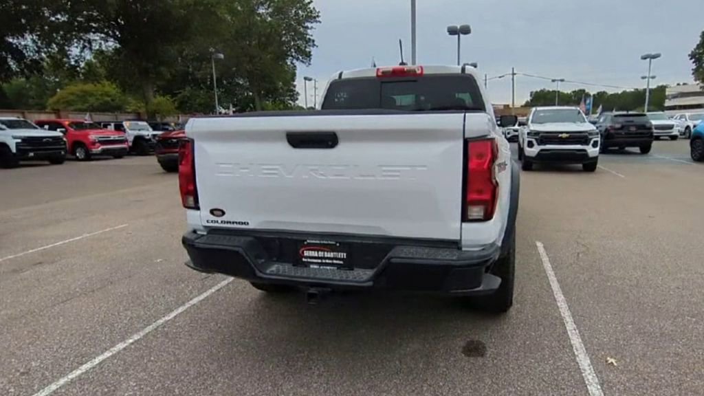 New 2025 Chevrolet Colorado Trail Boss w/ Off-Road Front Bumper Package image 8