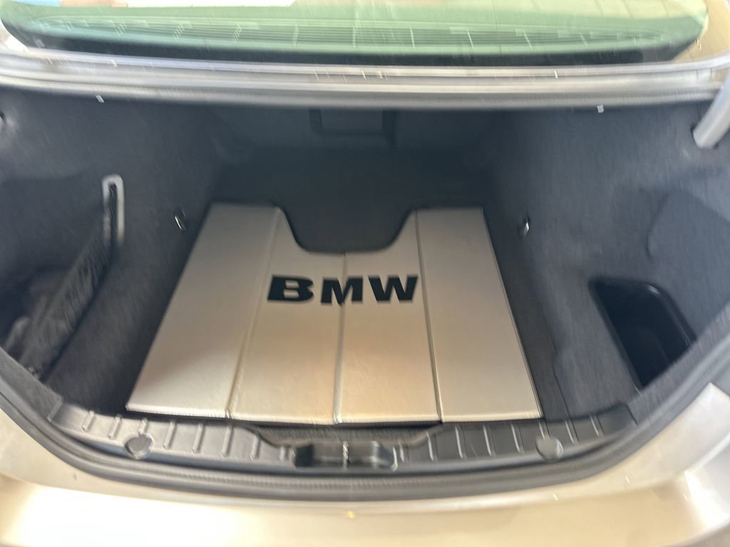 Used 2014 BMW 528i xDrive Sedan AWD/4WD image 17