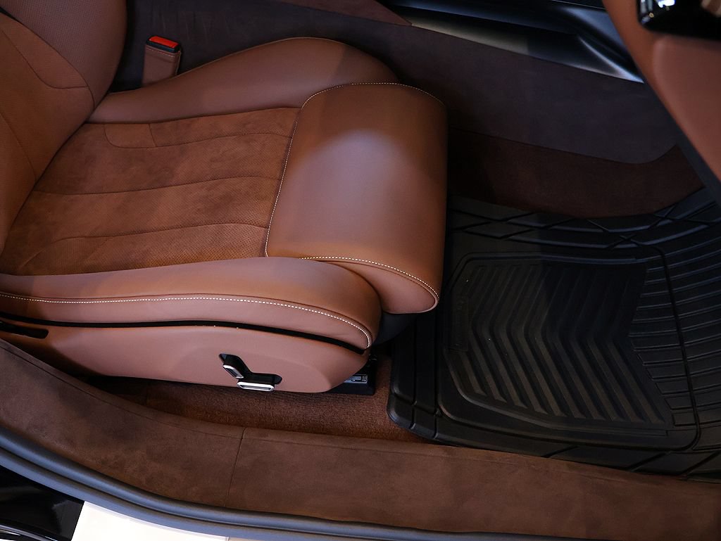 Certified 2025 Ferrari Purosangue AWD/4WD image 14