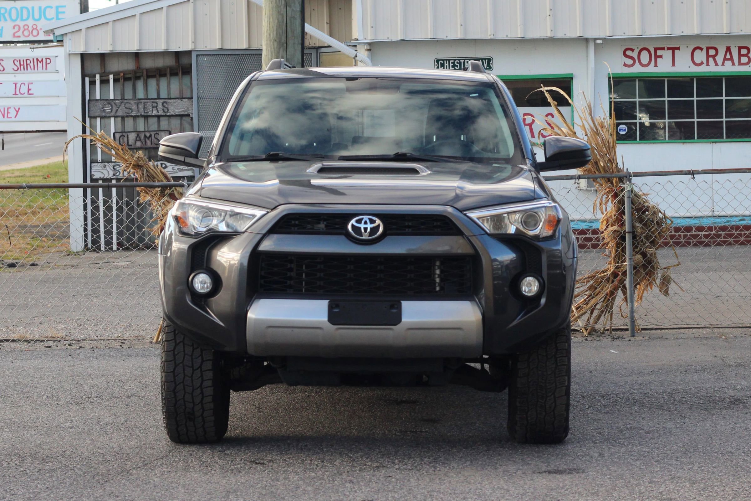 Used 2019 Toyota 4Runner 4WD image 2