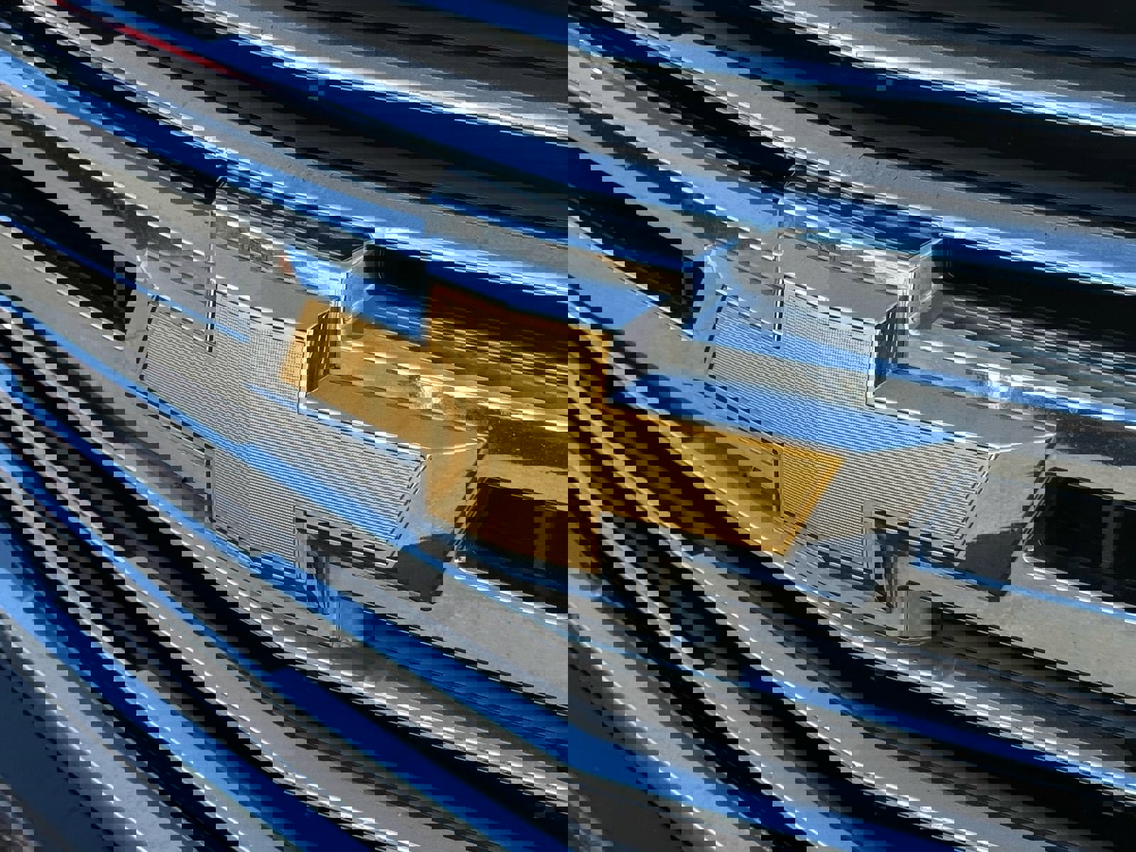 Used 2018 Chevrolet Suburban Premier image 35