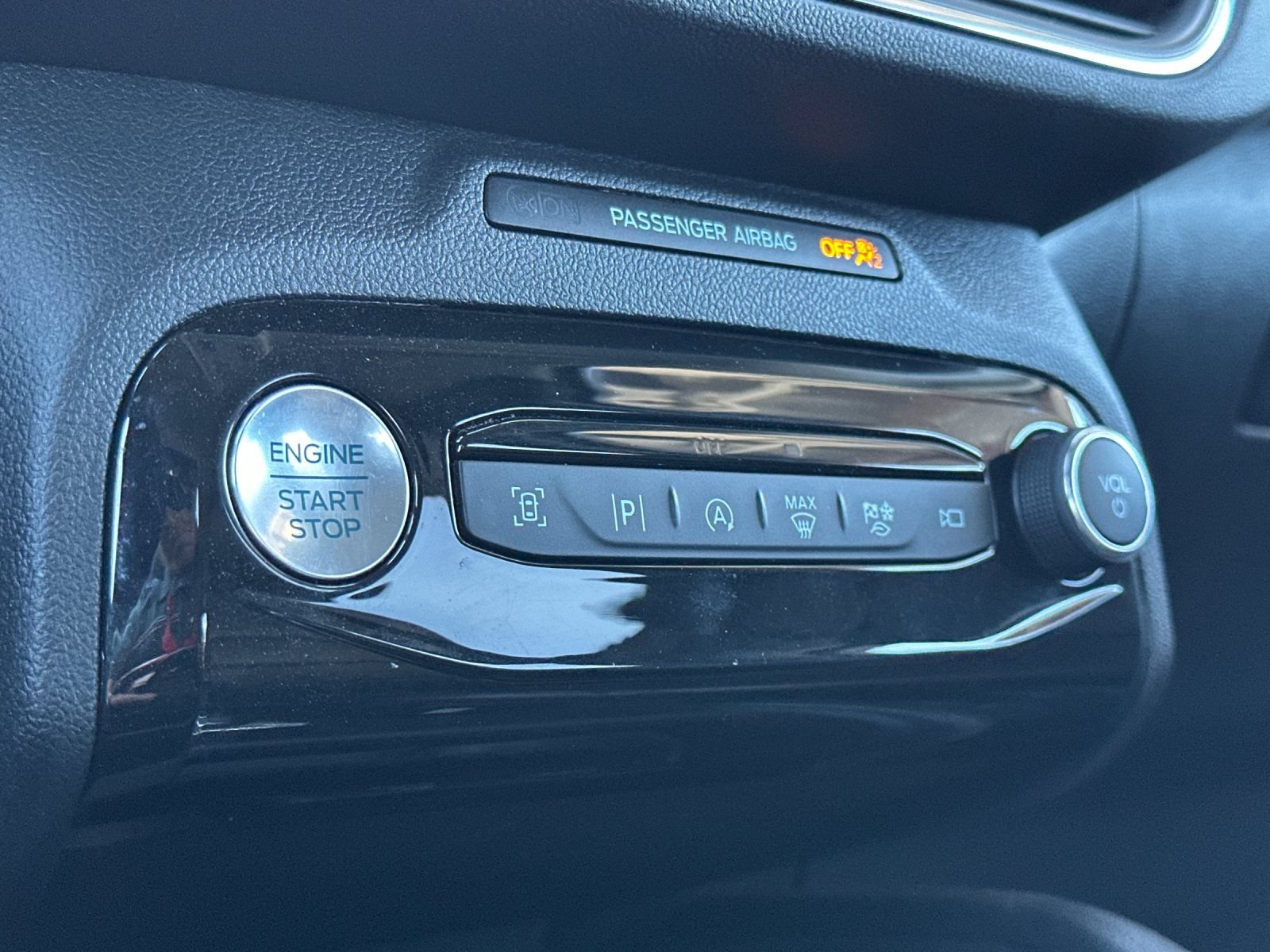 Used 2024 Ford Escape Platinum AWD/4WD image 20