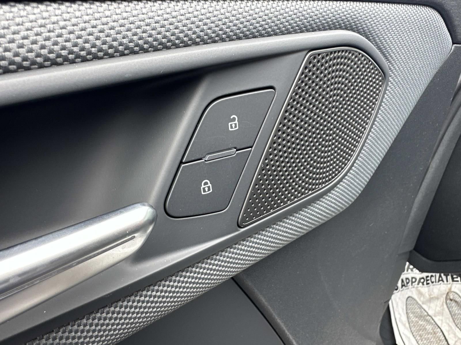 New 2026 Audi Q3 quattro 2.0T image 14