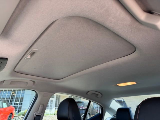 Used 2022 Nissan Sentra SR w/ SR Premium Package FWD image 29