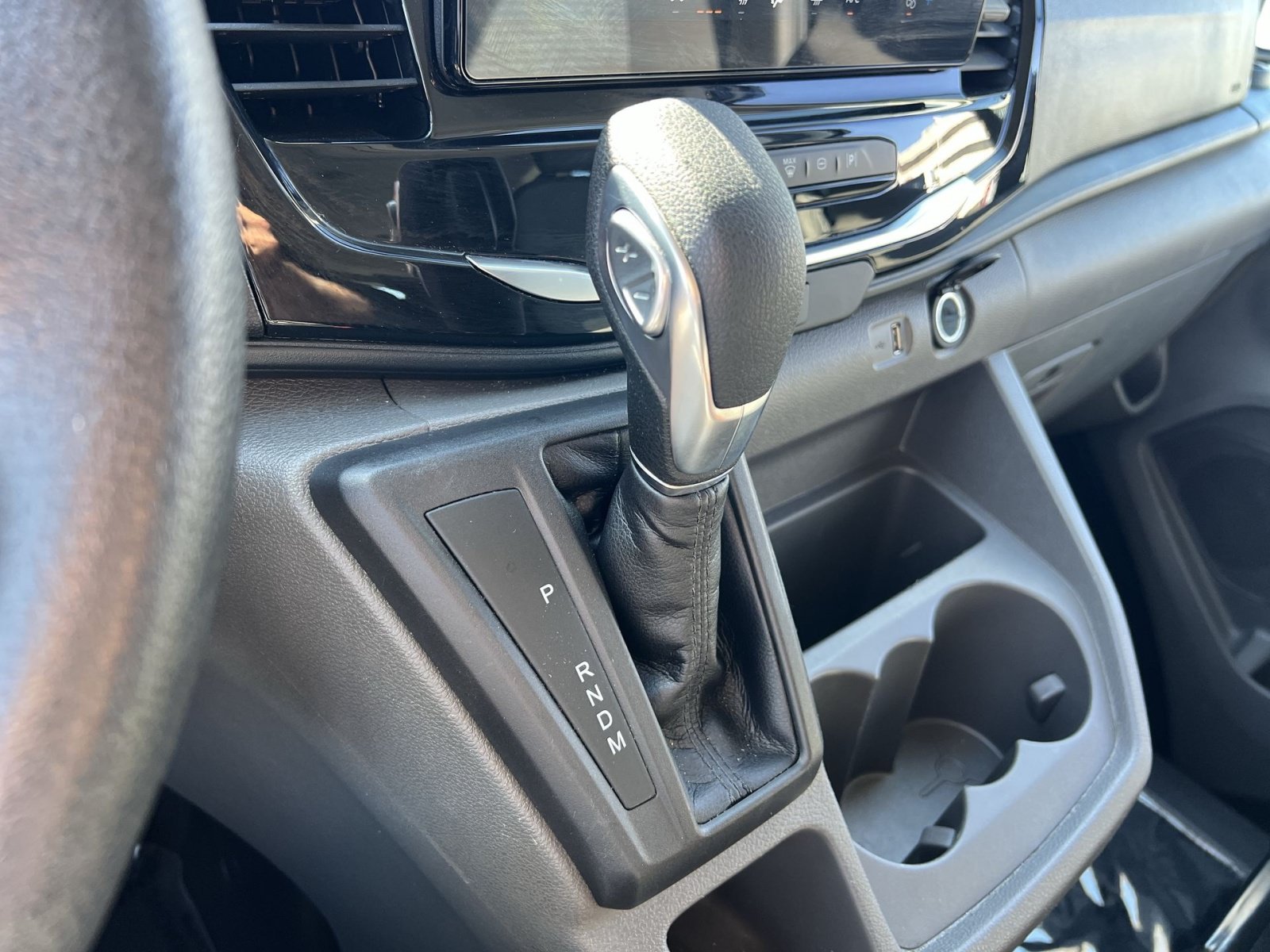 Certified 2025 Ford Transit 350 XLT RWD image 21