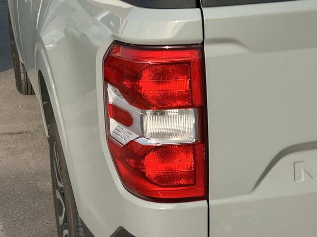 Used 2022 Ford Maverick Lariat w/ Lariat Luxury Package image 7