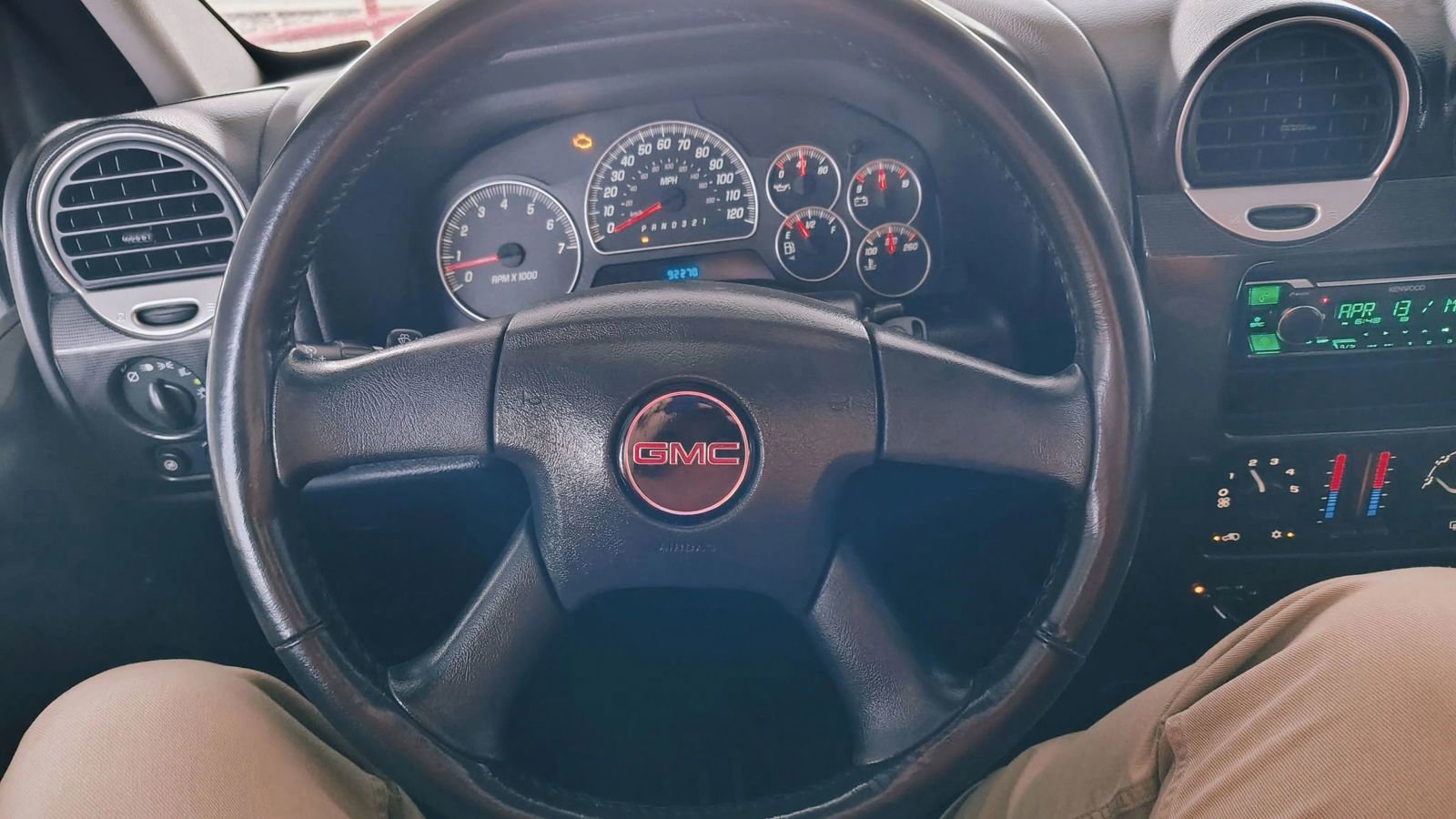 Used 2008 GMC Envoy SLE image 18