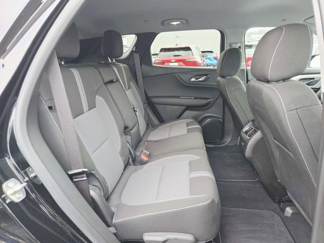 Used 2025 Chevrolet Blazer LT w/ Midnight/Sport Edition image 11