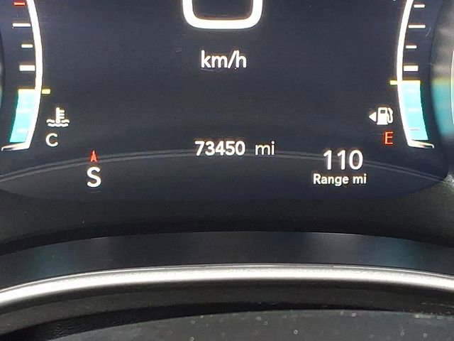 Used 2024 Chrysler Pacifica Touring-L FWD image 20