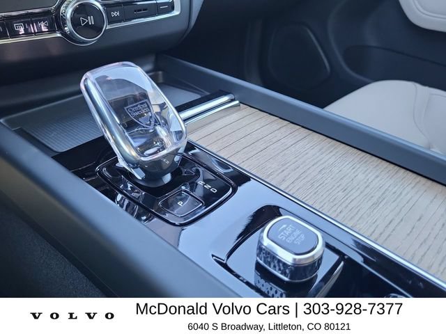 New 2026 Volvo XC60 B5 Plus w/ Protection Package Premier AWD/4WD image 24