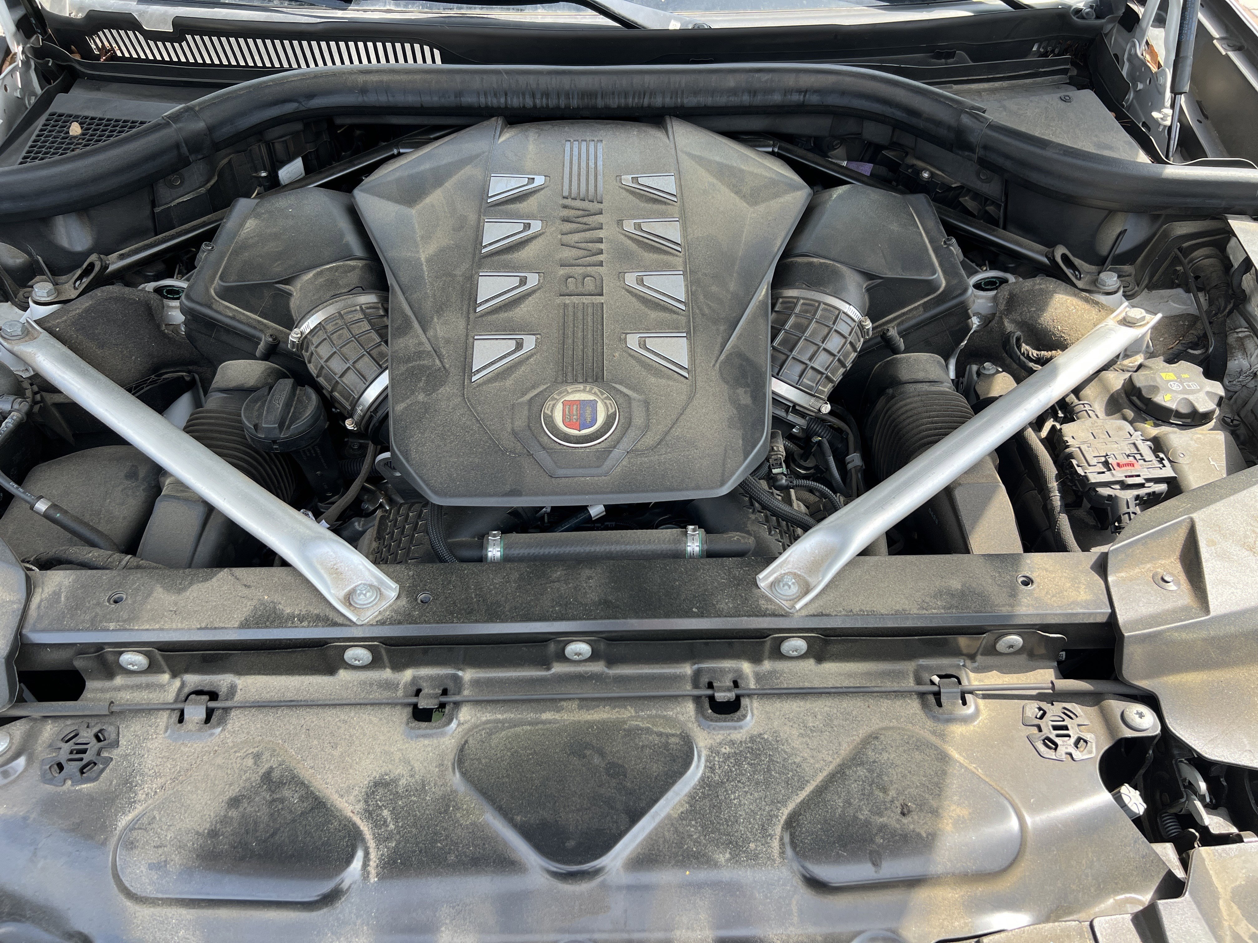 Used 2024 BMW ALPINA XB7 image 35