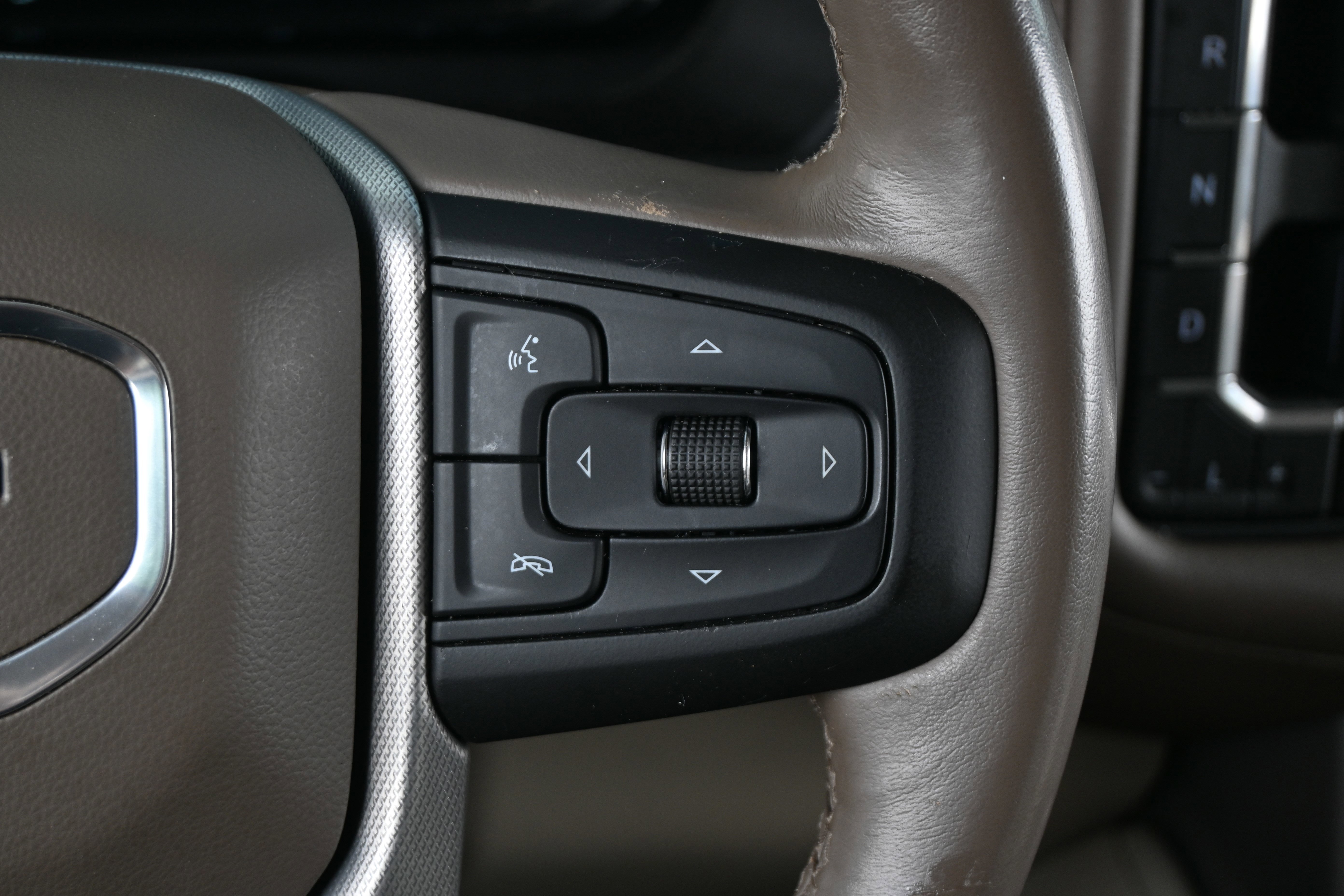 Used 2023 GMC Yukon Denali AWD/4WD image 19