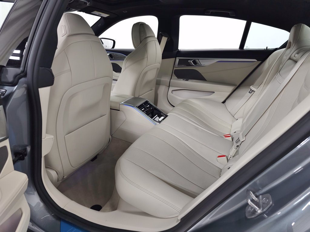 Used 2025 BMW 840i xDrive AWD/4WD image 41