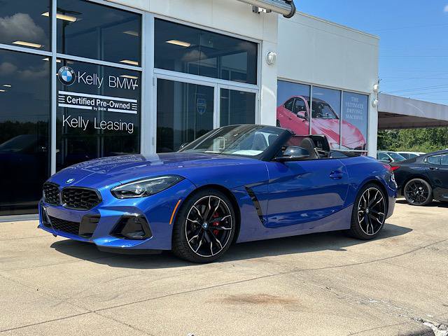 Used 2025 BMW Z4 M40i w/ Edition RWD image 6