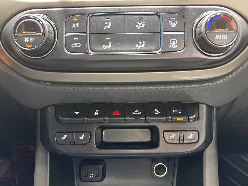 Used 2019 Chevrolet Colorado Z71 AWD/4WD image 17