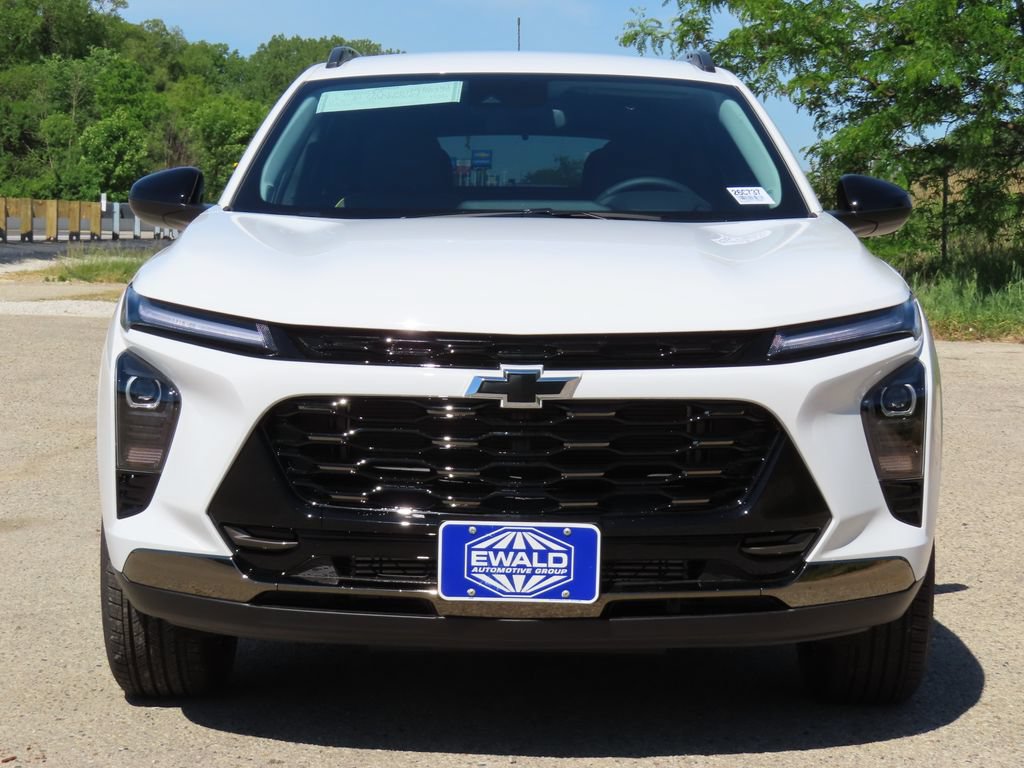 New 2026 Chevrolet Trax ACTIV w/ Driver Confidence Package FWD image 16