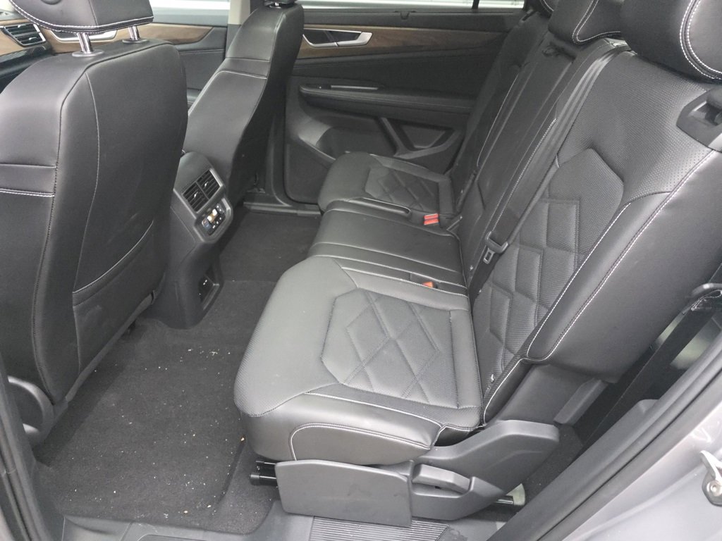 New 2024 Volkswagen Atlas SE image 13