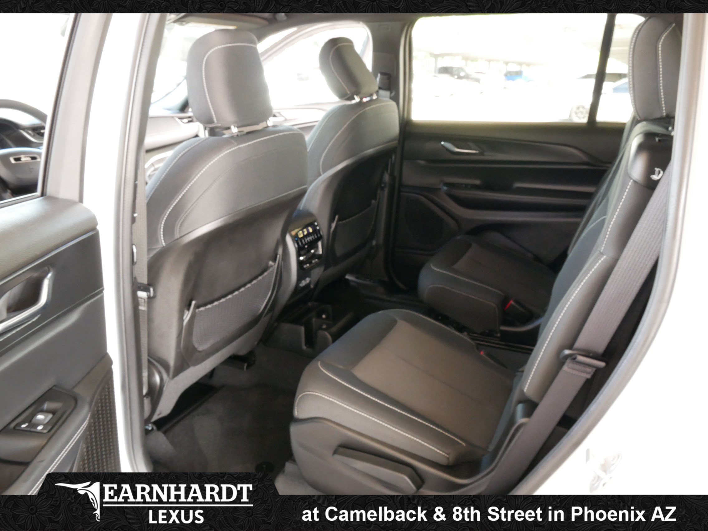 Used 2025 Jeep Grand Cherokee L Laredo RWD image 22